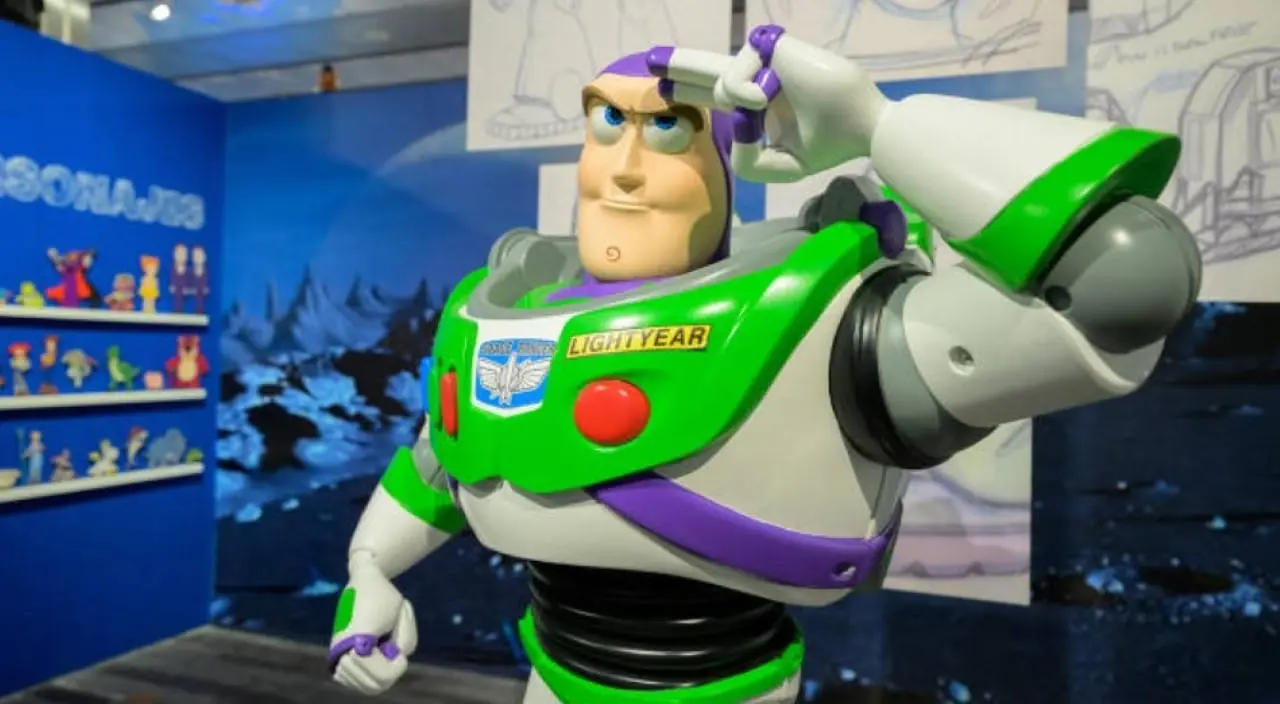 Buzz na exposição 'Toy Story ao Infinito e Além'