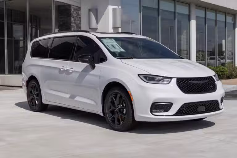 Chrysler Pacifica Limited