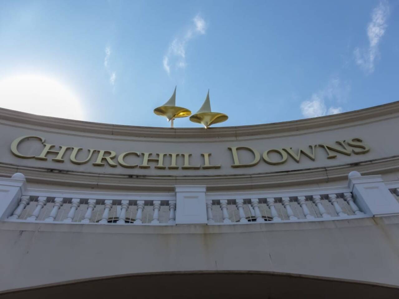 Churchill Downs buys Preakness Stakes rights for $85 million