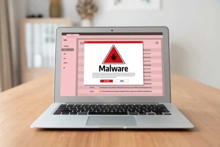 Conceito de ataque cibernético. Alerta de malware, vírus