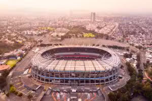 Estádio Azteca recebe abertura da Copa 2026 e se torna o primeiro com três Mundiais e amplia legado de Pelé e Maradona