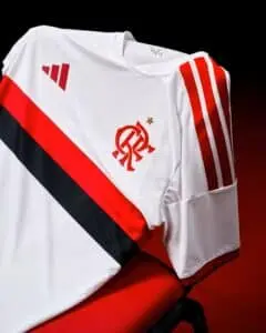 Flamengo realiza a maior contratação do futebol brasileiro com a aquisição de Lucas Paquetá por 42 milhões de euros
