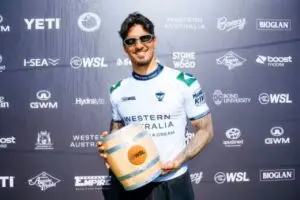 加布里埃尔·梅迪纳 (Gabriel Medina) 领先,可能在澳大利亚黄金海岸迎战菲利佩·托莱多 (Filipe Toledo)