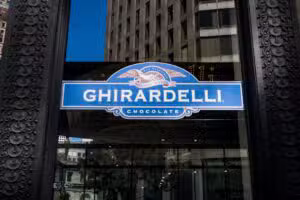 Ghirardelli retira del mercado 13 productos por riesgo de contaminación con Salmonella