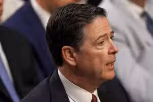Ex-chefe do FBI enfrenta mandado de prisão por post com números que Justiça interpreta como ameaça a Trump
