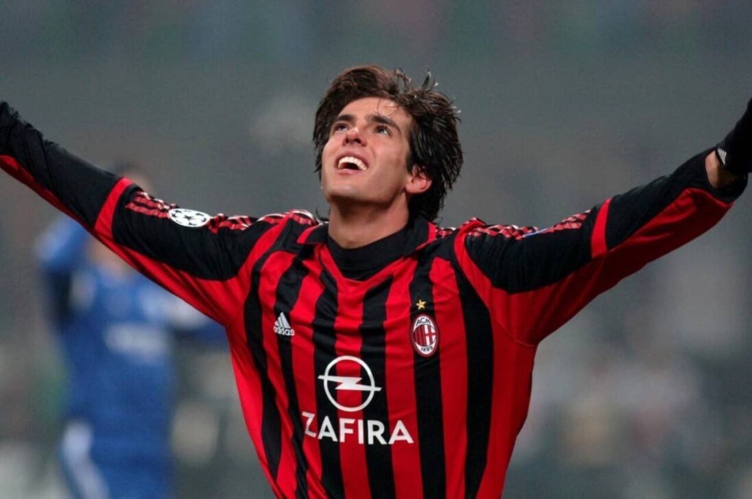 Kaká jogando pelo Milan