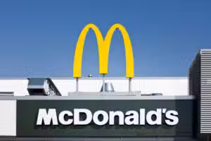 McDonald’s lança seis bebidas artesanais para impulsionar vendas na hora do lanche