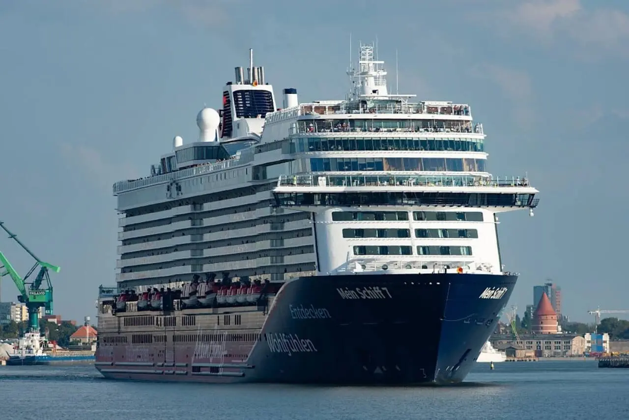 Navio de cruzeiro Mein Schiff 7