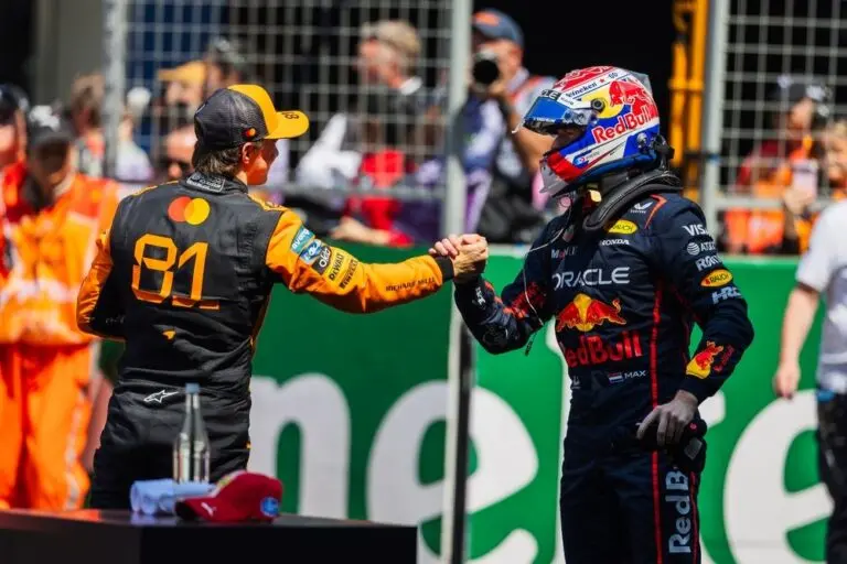 Oscar Piastri e Max Verstappen