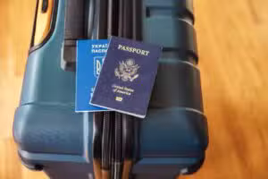 Cidadãos de mais de 80 países entram sem visto na Ucrânia em 2026