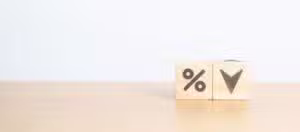 Banco da Rússia reduz taxa básica de juros para 14,5% em meio a contração econômica