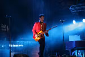 Dez anos após a morte de Prince, relembre a overdose que chocou o mundo da música