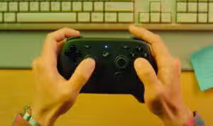 Valve’s new controller offers advanced haptic feedback and wins over premium PC gamers