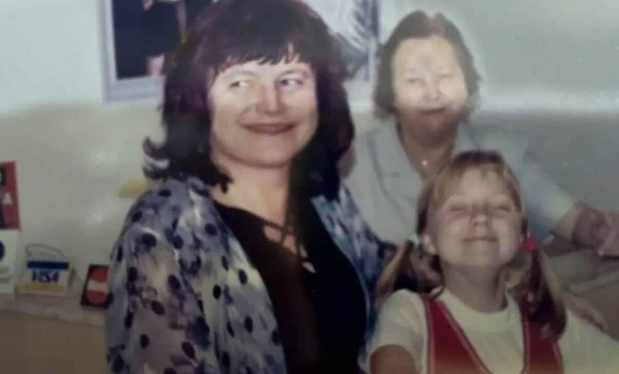 Tânia e a mãe com a pequena Dasha