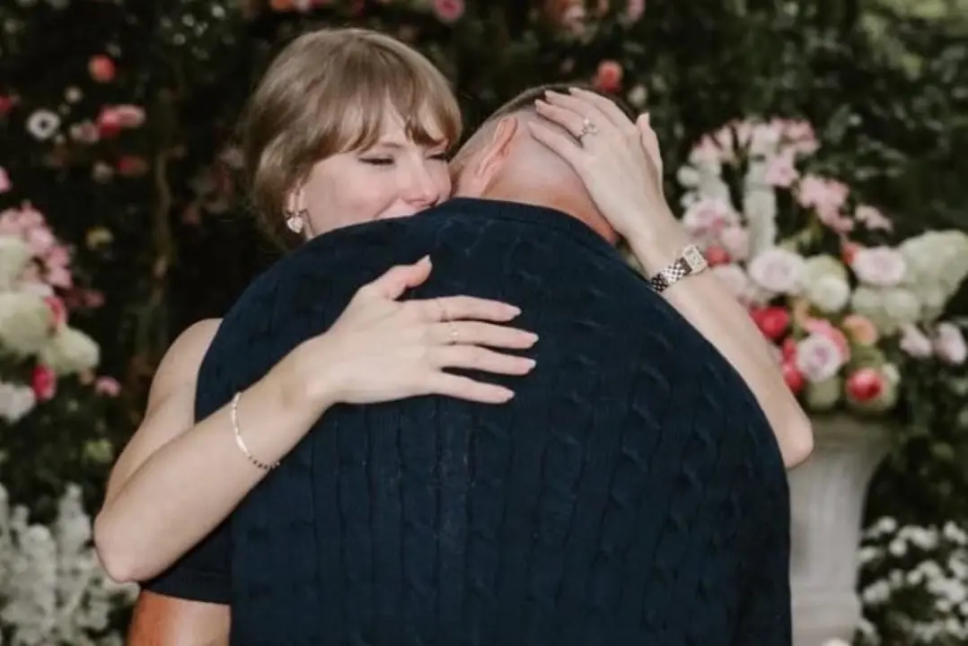 Taylor Swift dan Travis Kelce
