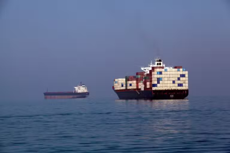 Transporte de navio