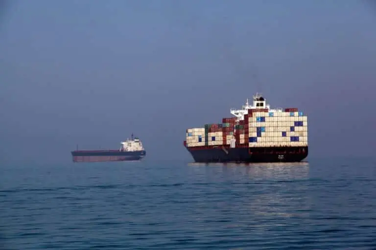 Transporte de navio