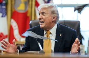 Presidente Donald Trump diz que Irã não notificou EUA sobre interrupção das negociações de paz, apesar de agência