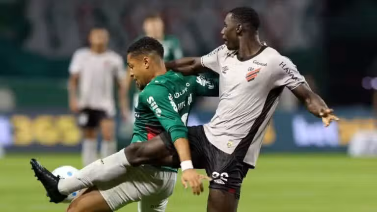 Vitor Roque