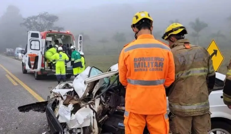 acidente na MG-290 - Corpo de Bombeiros