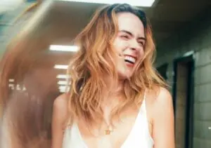 Ana Paula Renault vence BBB 26 com 75,94% dos votos e leva prêmio de R$ 5,7 milhões