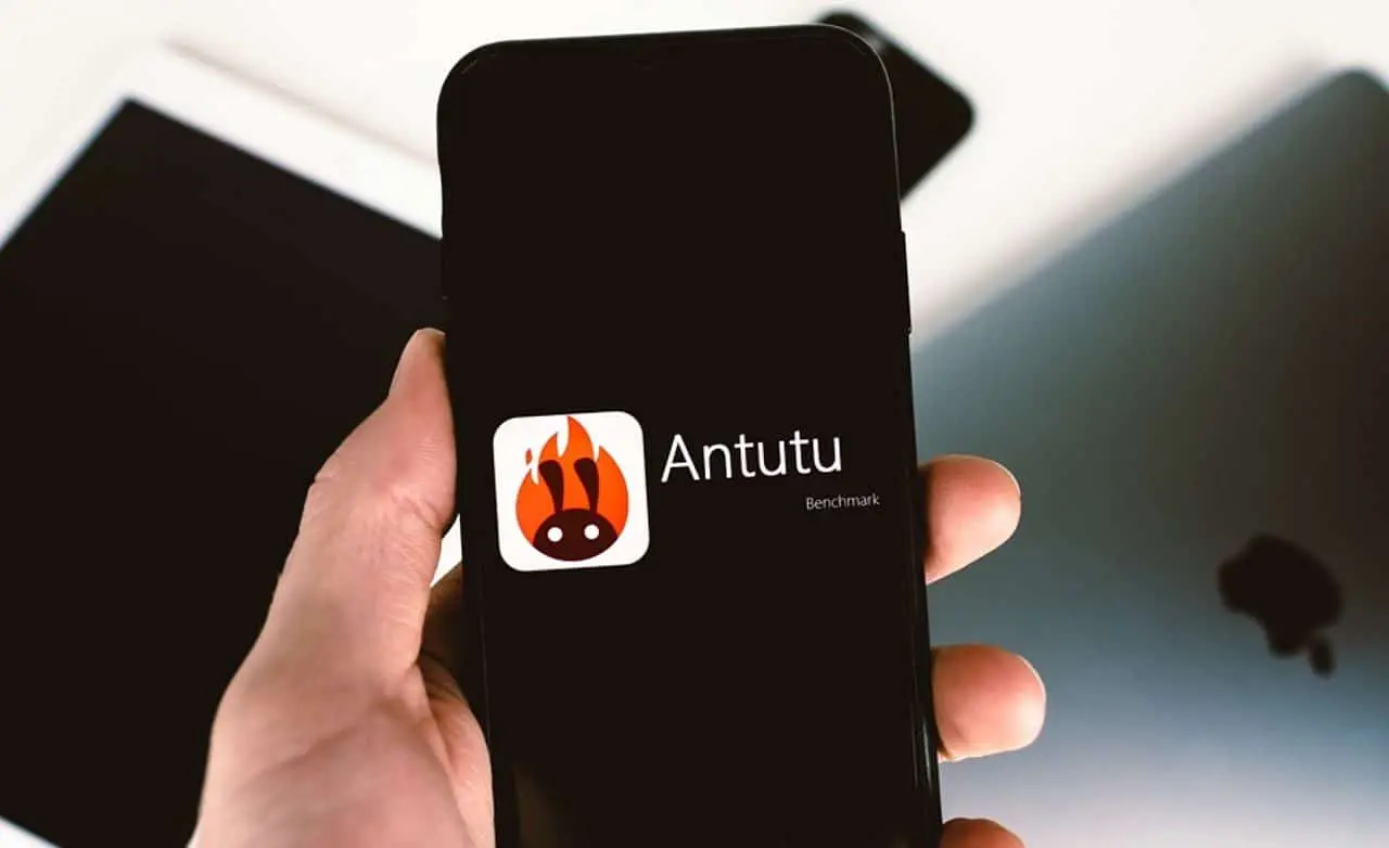 AnTuTu - nikkimeel /Shutterstock.com
