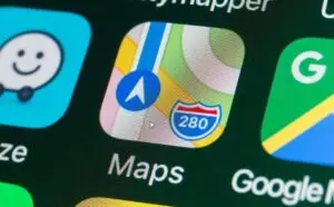 Apple मैप्स में iOS 26.5 बीटा में होम स्क्रीन और सुझाए गए स्थानों पर विज्ञापन शामिल हैं