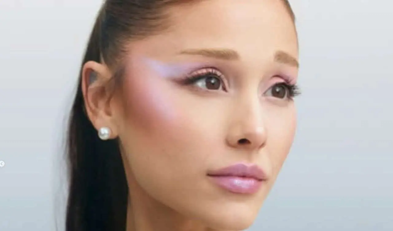Ariana Grande - @ arianagrande
