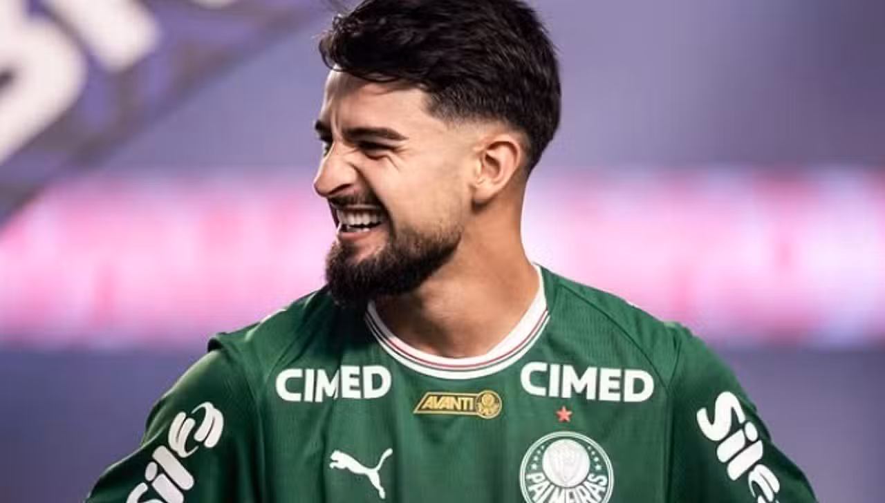 Flaco López - @flacolopez_10