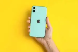 속도와 휴대성 테스트에서 두각을 나타내는 휴대용 iPhone 충전기 3종