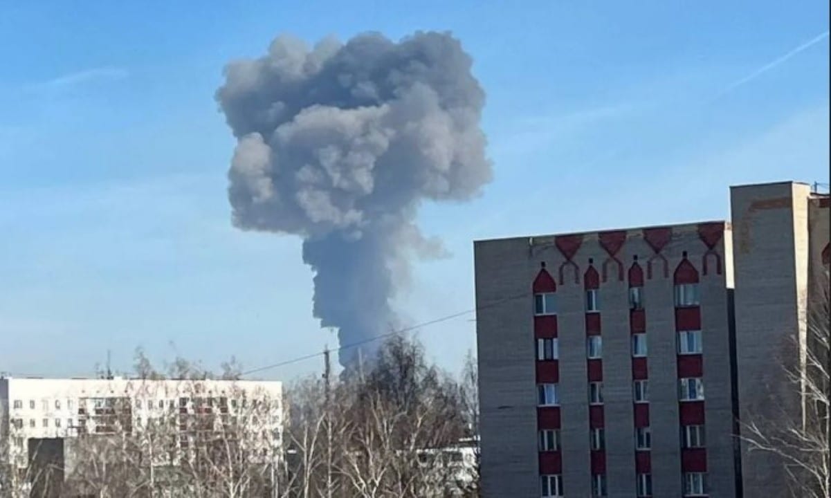 incêndio em fábrica russa de Nizhnekamsk