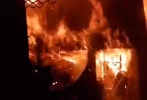 Fogo consome sete moradias em Porto Alegre; quatro ficam destruídas na zona Leste