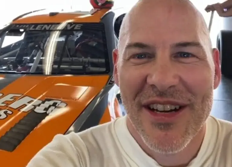 Jacques Villeneuve - @jacques_villeneuve_official