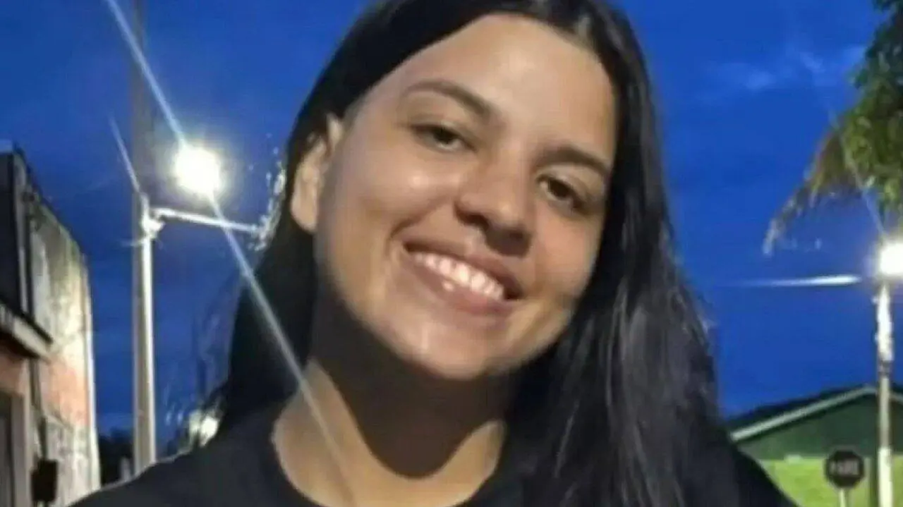 Julia Vitória do Prado da Silva, de 20 anos
