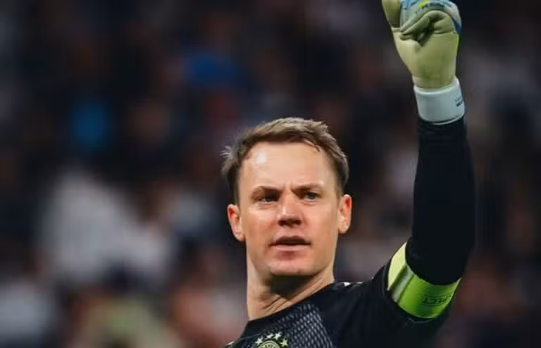 Manuel Neuer - @manuelneuer
