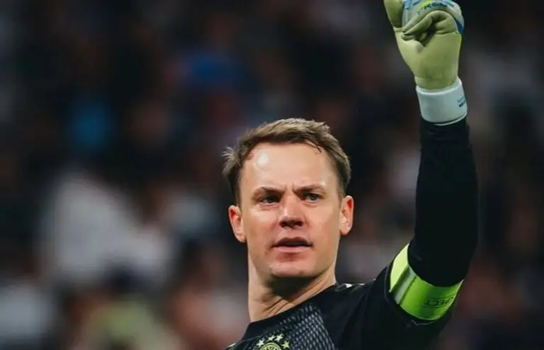 Manuel Neuer - @manuelneuer