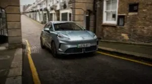 MG4 Urban elétrico revela autonomia antes do lançamento e terá produção nacional no Ceará