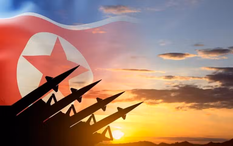 míssil Coreia do Norte - e-crow/Shutterstock.com