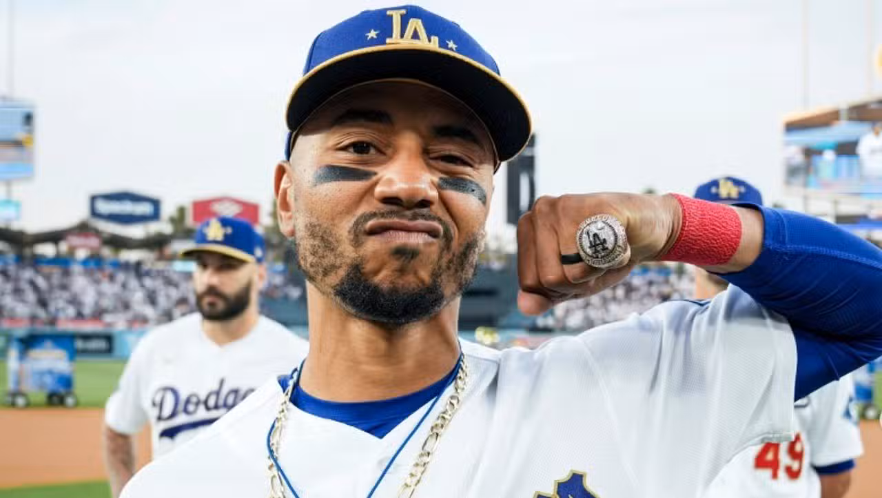 Mookie Betts - @mookiebetts