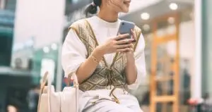 Kaum muda dari generasi Z menolak teknologi di New York; ‘Summer of Ludd’ mengusulkan kehidupan dengan layar yang lebih sedikit