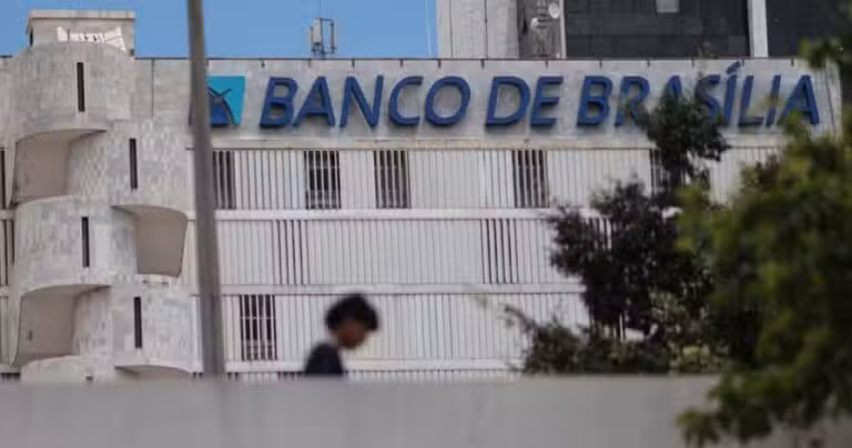 Prédio do BRB em Brasília — Joédson Alves/Agência Brasil