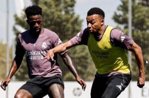 Braziliaanse spits details alliantie met Franse ster bij Real Madrid en prijst strijd tegen racisme