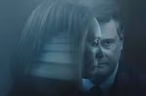 Netflix представляет мини-сериал «Эскад» о реальном преступлении, потрясшем США, с участием Колина Ферта