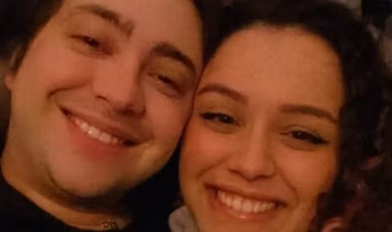 Alanzoka e namorada