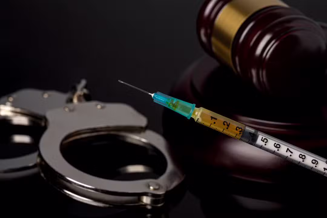 Algemas, martela da juiz, conceito de pena de morte