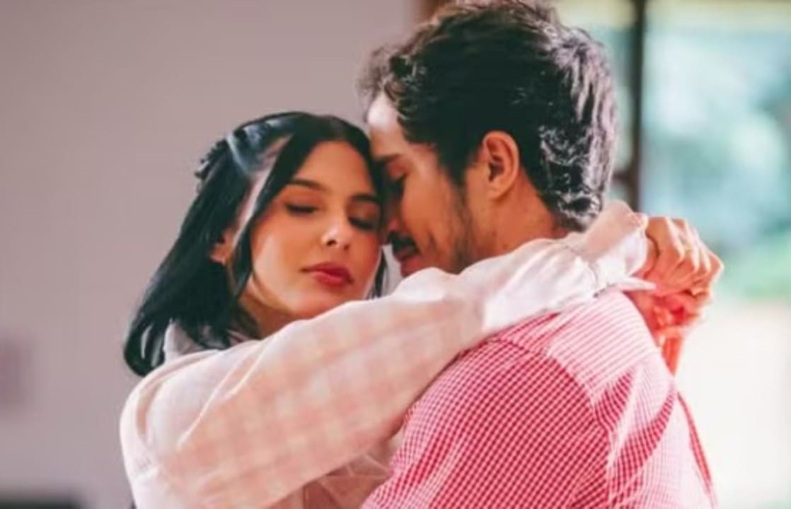 Ana Castela posta foto agarrada em homem misterioso e movimenta fãs nas redes