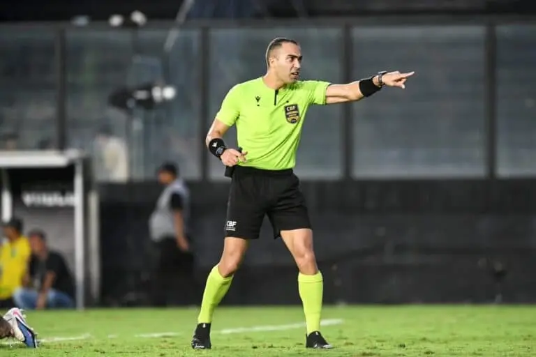 Árbitro Davi de Oliveira Lacerda