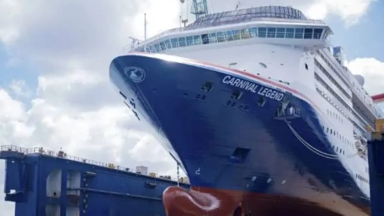Carnival Legend