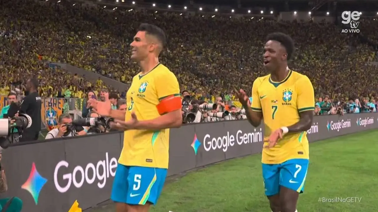 Casemiro marca para o Brasil