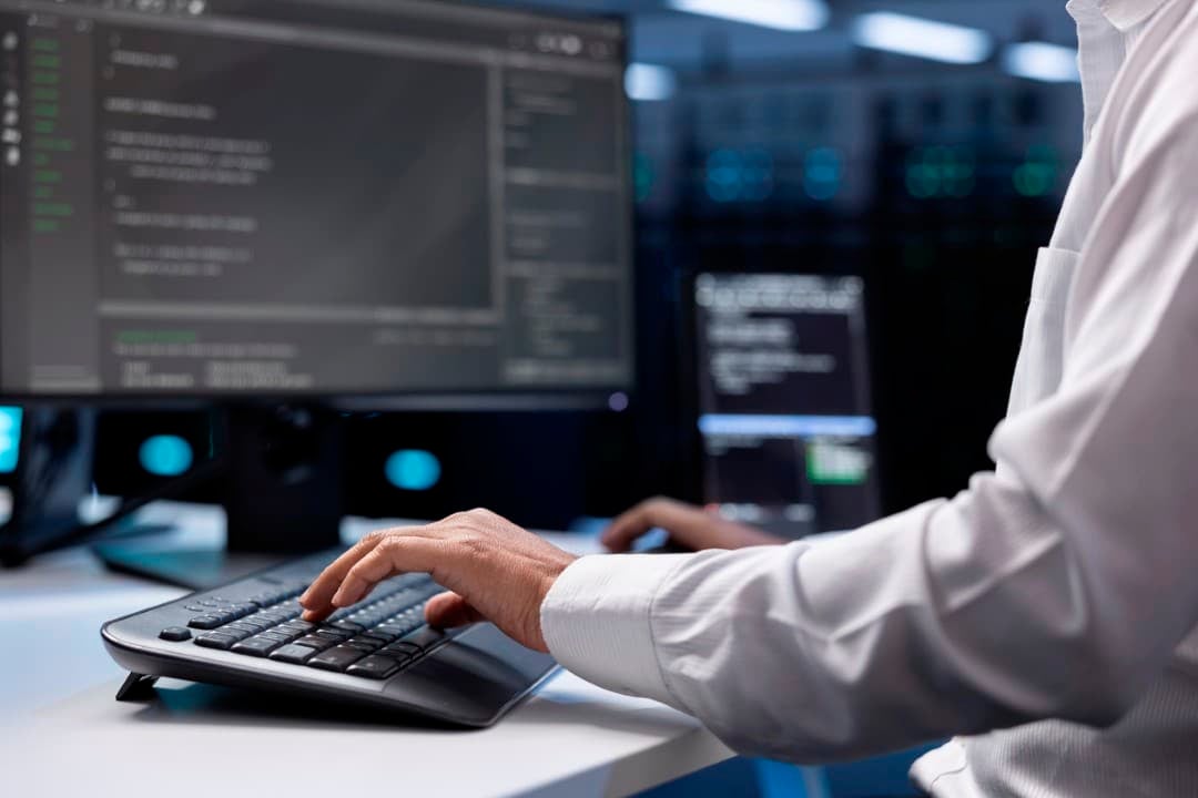Sites empregam FROST para espionar usuários via atividade de SSD e detectar abas abertas em navegadores